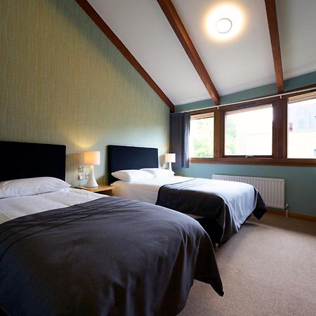 Hinxton Hall Hotel And Conference Centre Exterior photo