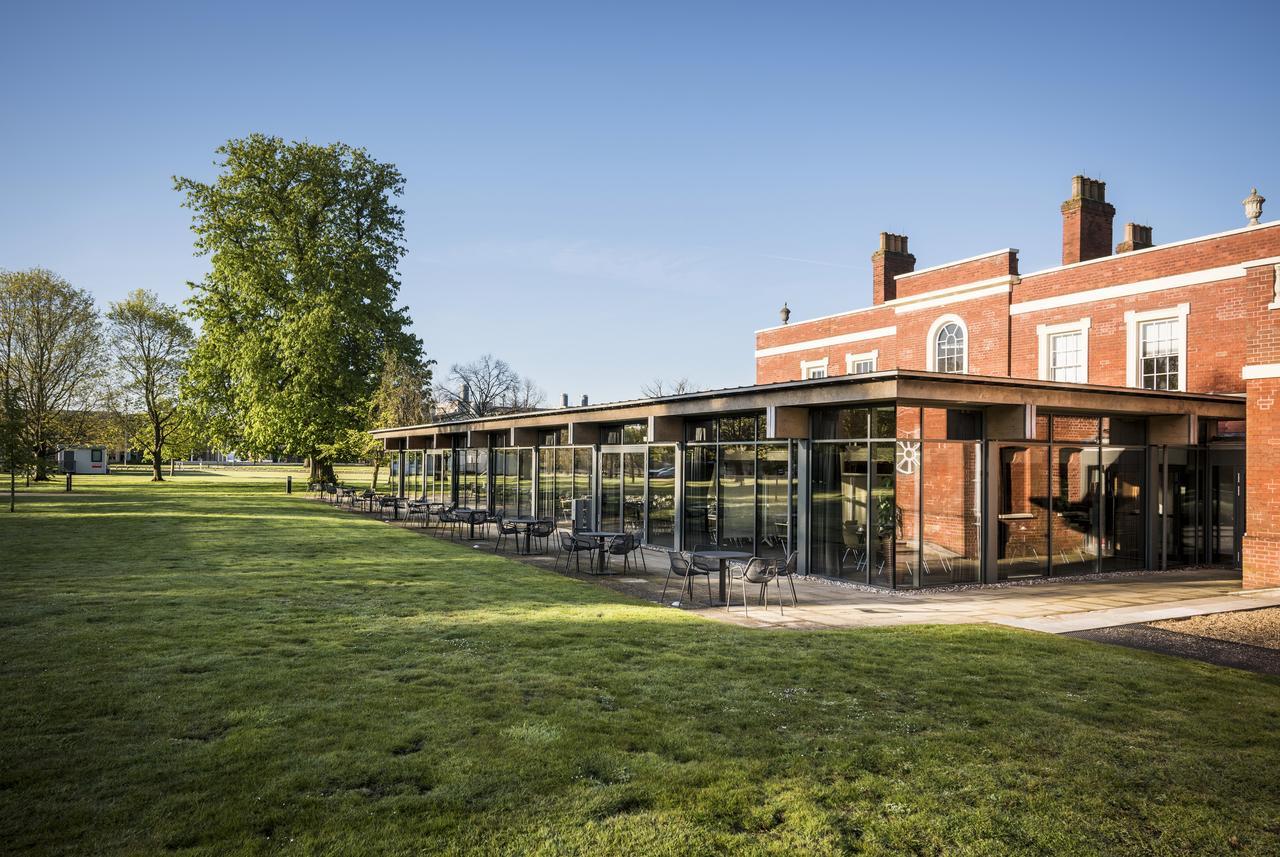 Hinxton Hall Hotel And Conference Centre Exterior photo